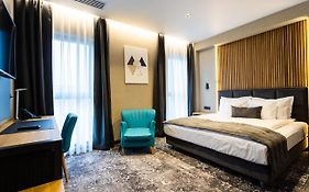 Hugo Hotel